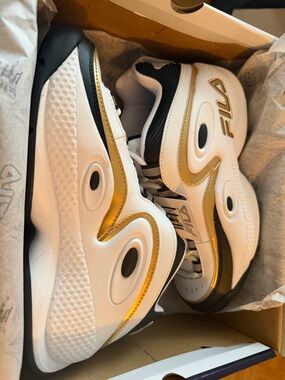 FILA Men's White, Black & Gold Athletic Sneakers